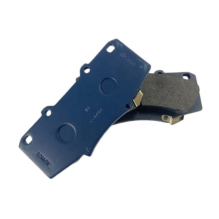 Wholesale Brand New High Performance Auto Parts 04465-0K240 Car Brake Pads Semi-metallic Brake Pads for Toyota Hilux Brake Pads
