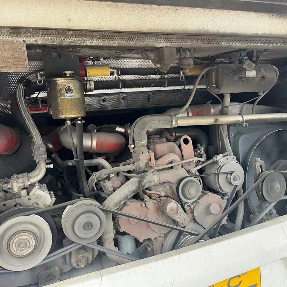 Used Bus Golden Dragon 49 Seats Euro 5 diesel Engine 11m LHD coach Buses, Luxury Bus