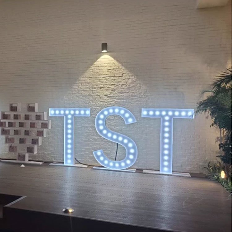 Custom Large Building Logo LED Letter Lights 4ft Super Mall Logo Advertising Lights Giant LED Light up Marquee Letters Numbers