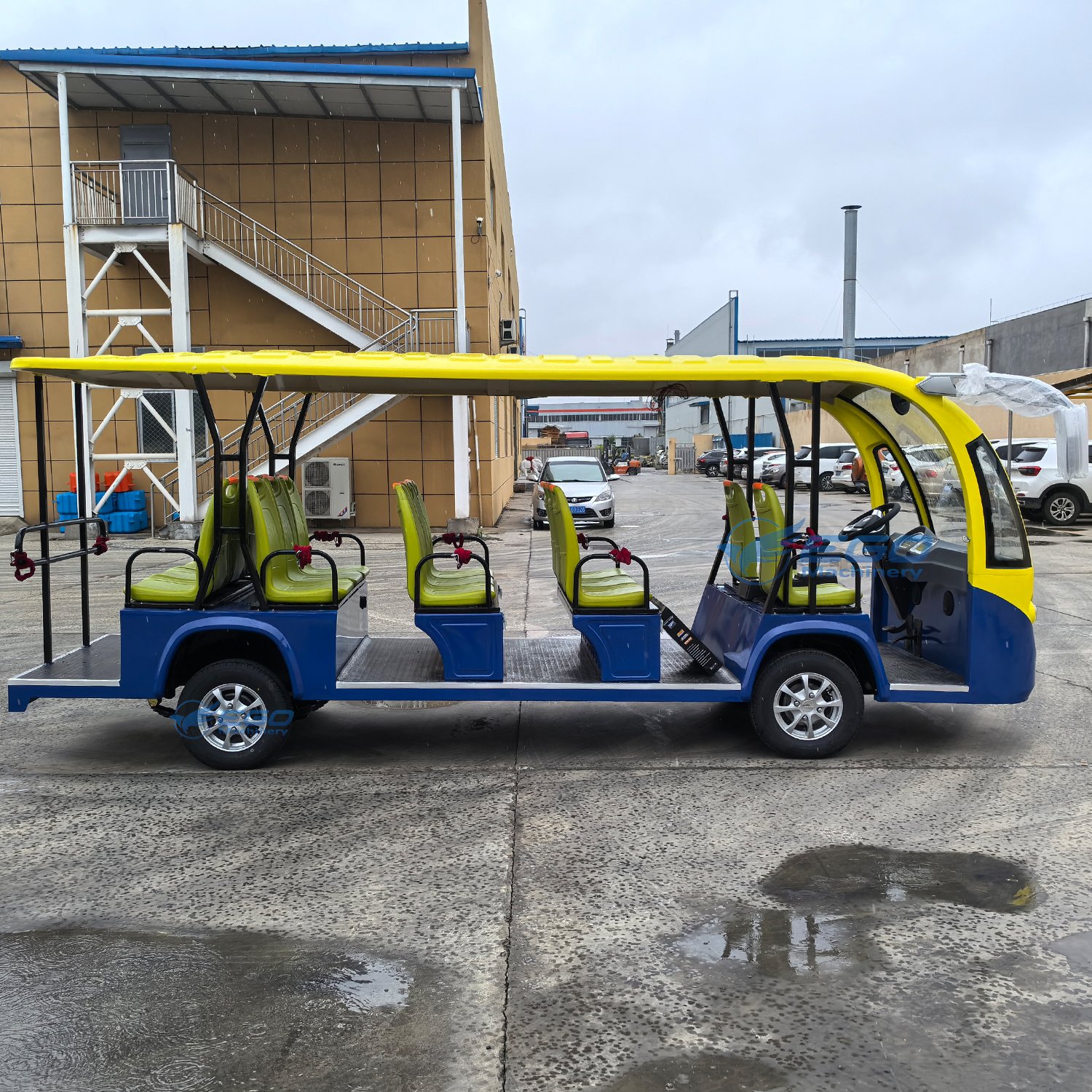 Solar Powered New Electric Car Zoo Shuttle Car 11 14 17 Seat Sightseeing Bus With 4 Wheels Mini Shuttle Bus