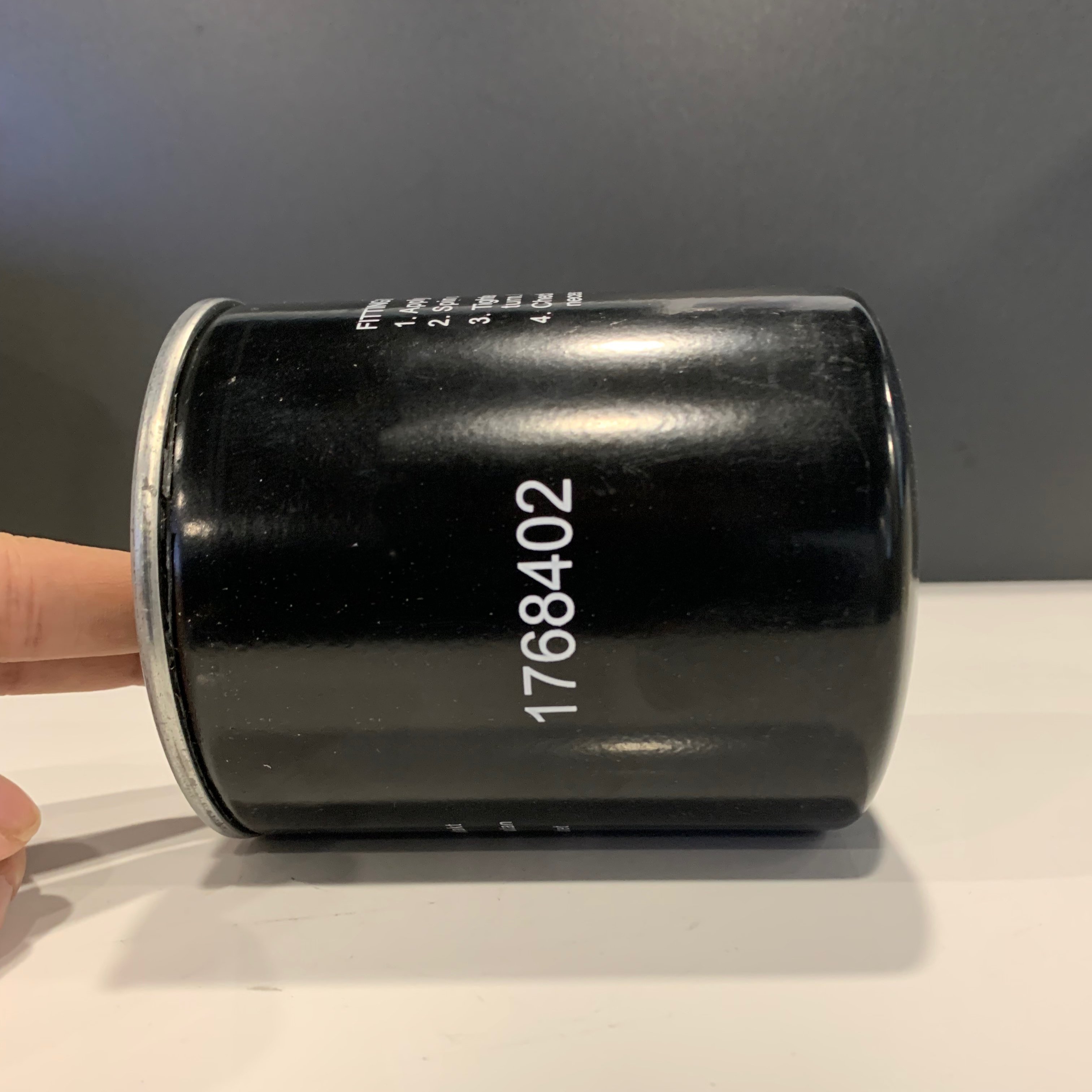 Auto Parts China Factory Engine Parts High air Flow Car Oil Filter OE 1768402 Fit for SCANIA 3-series 3-series 4-series Bus