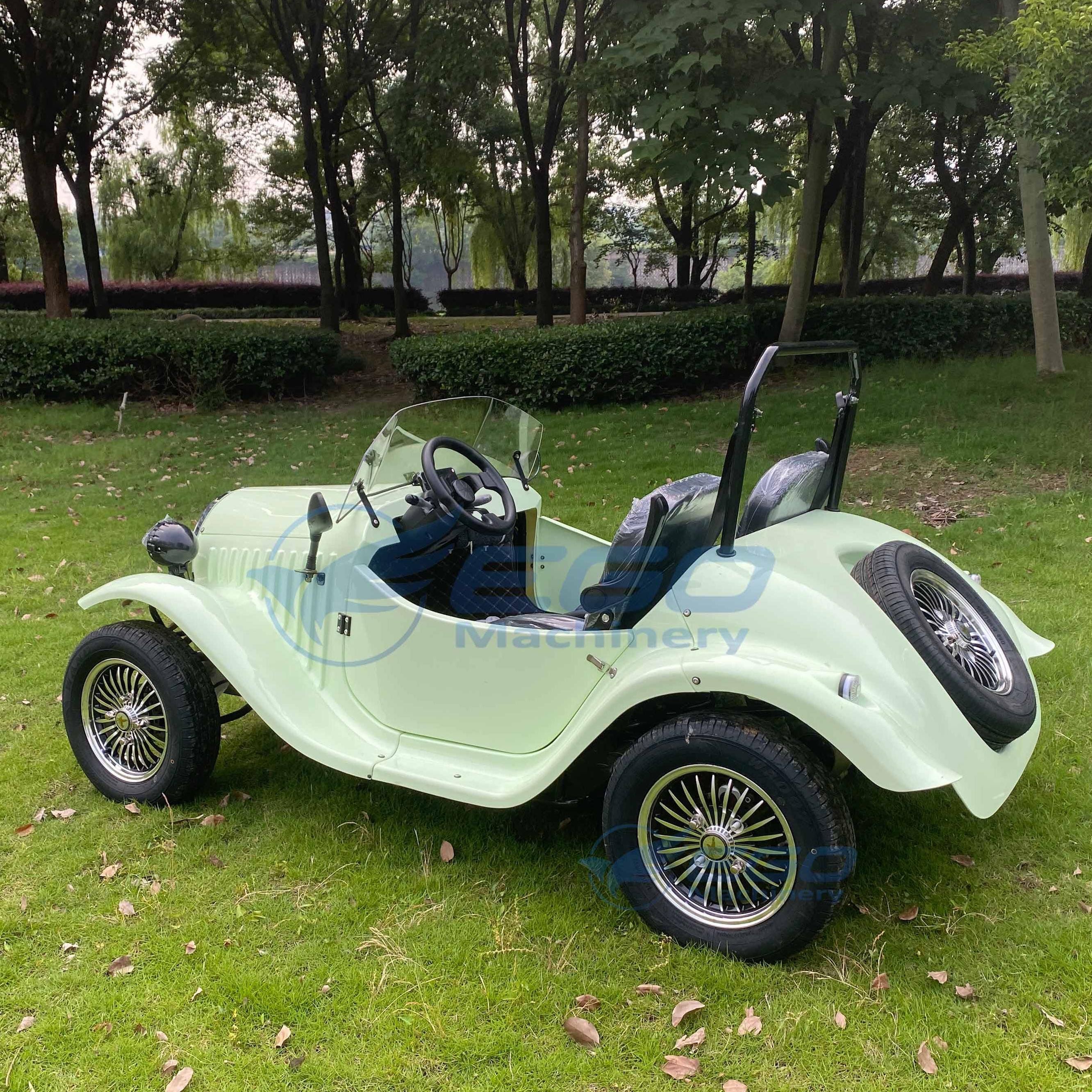 Electric 4 Wheel Mini Classic Car Comfortable Sightseeing Vintage Car Travel Classic Car City Tour Vehicle