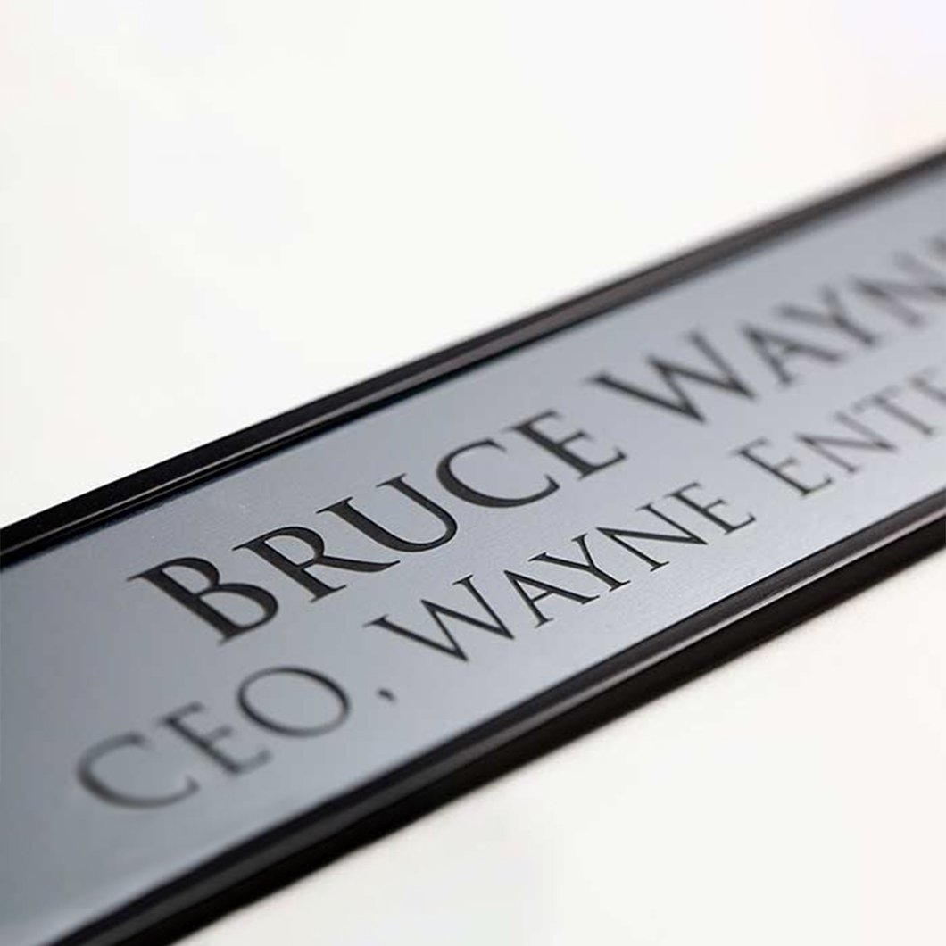 Custom Engraved Acrylic Desk NamePlate Office Desk New Job Title Sign Silver/Black/Gold Desk Name Plate With Aluminum Holder