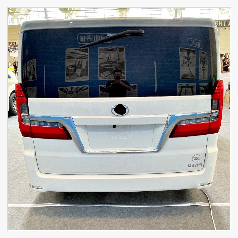 VIP Factory Outlet New Style Luxury Car Upgrade Modification Kit Car Accessories Hiace Led Headlight Hiace