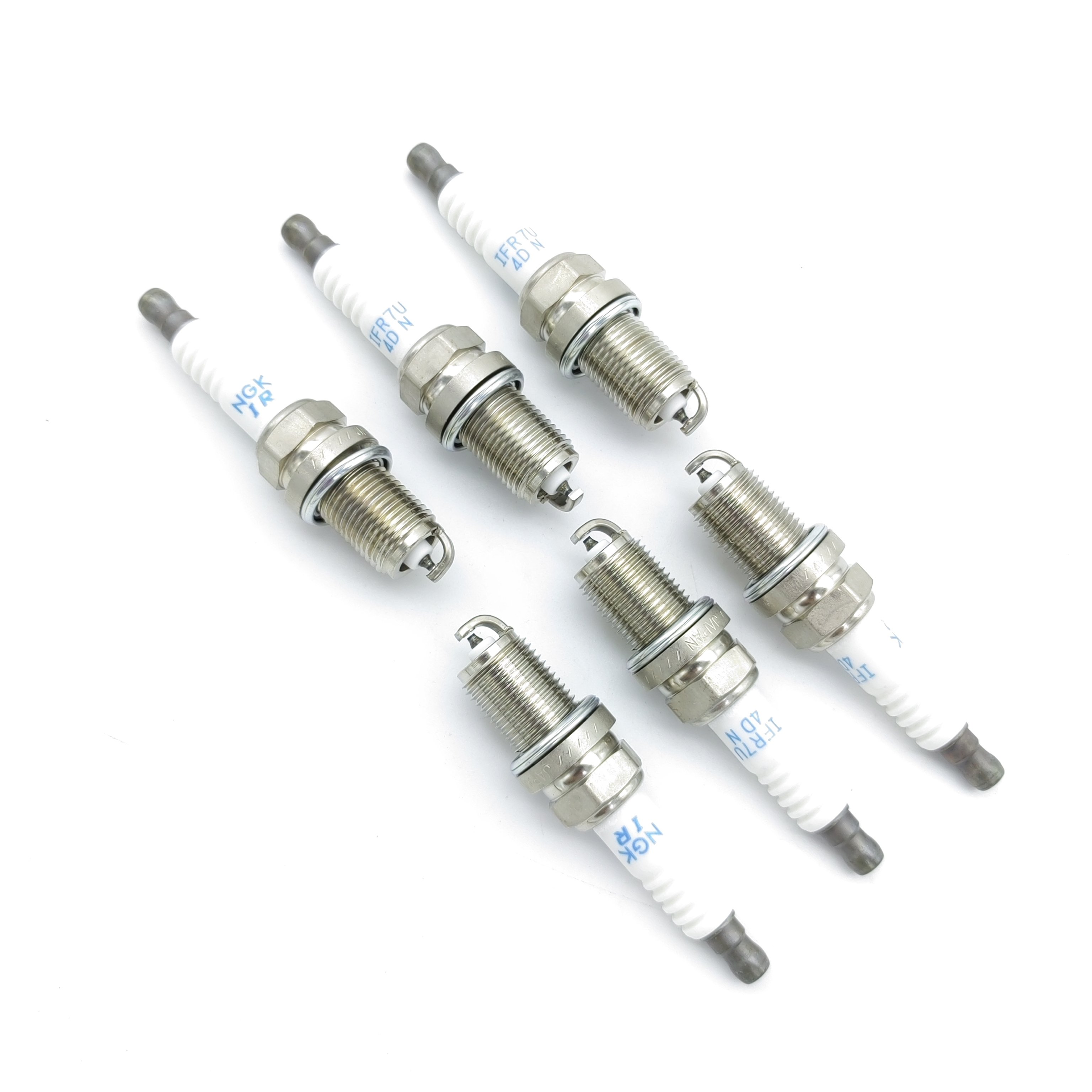 CNHTC MAN Natural Gas LNG CNG Bus HOWOT7HT5G A7 SITRAK MC11 MC13 Heavy Truck Natural Gas Engine Spark Plug7U-4DN 202V25923-0001