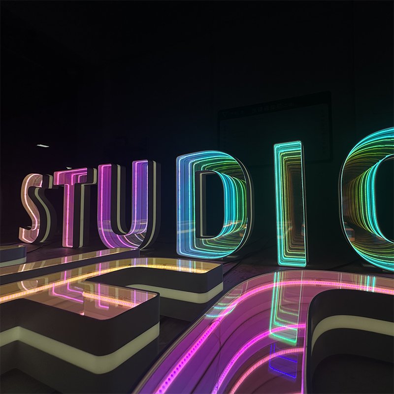 Custom 3d Led Infinite Mirror Sign Abyss Mirror Neon Infinity Wall Mirror Outdoor Indoor Colorful Multilayer with High Quality