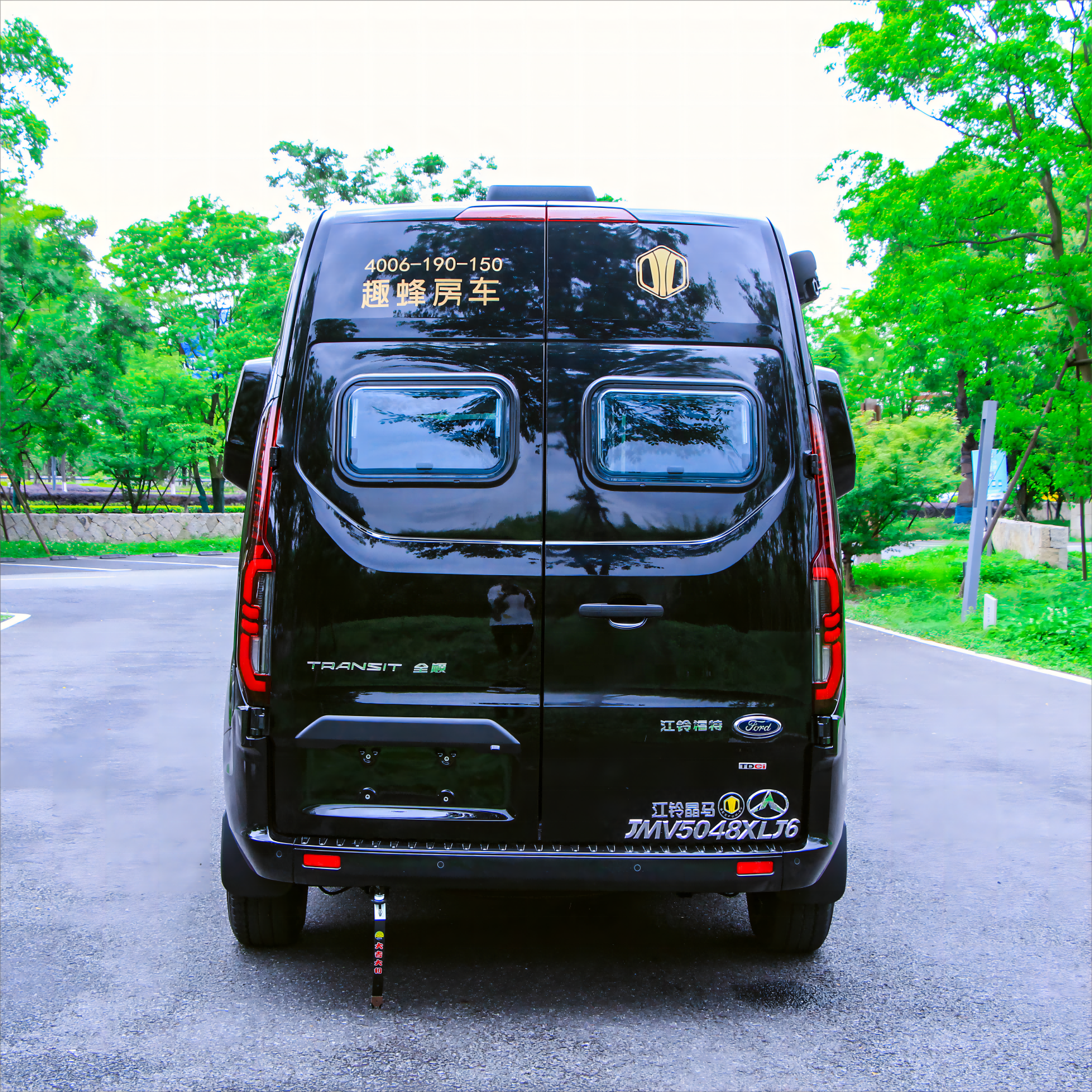 QXN RV B610 Diesel 6-Seater Used Car Turbo Engine Automatic Gearbox Hydraulic Steering System R16 Tire Size FWD Bus Type