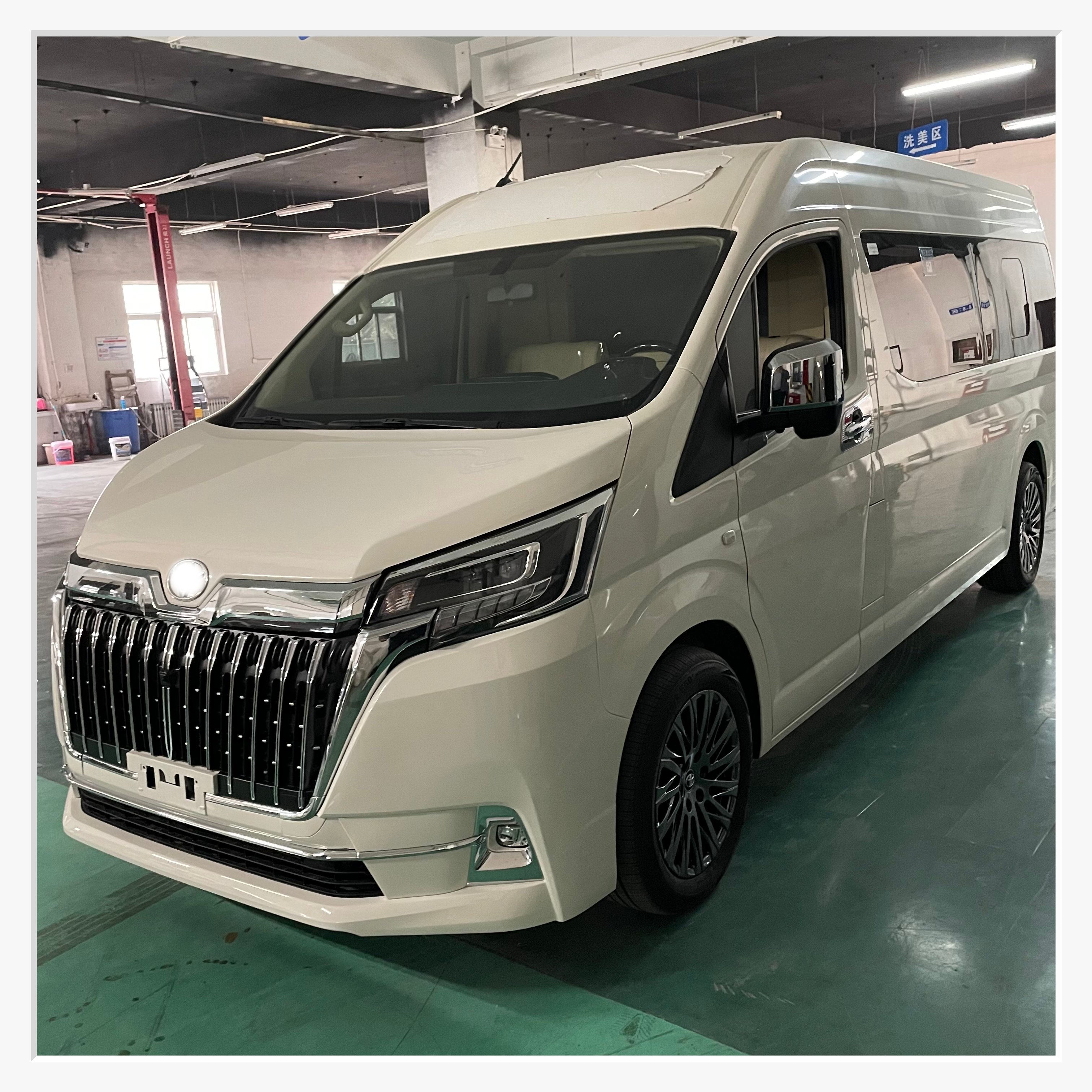 2024 Luxury Car Upgrade Modification Kit Car Accessories Hiace Toyota Hiace Car Modification and Interior Upgrade Body Kits