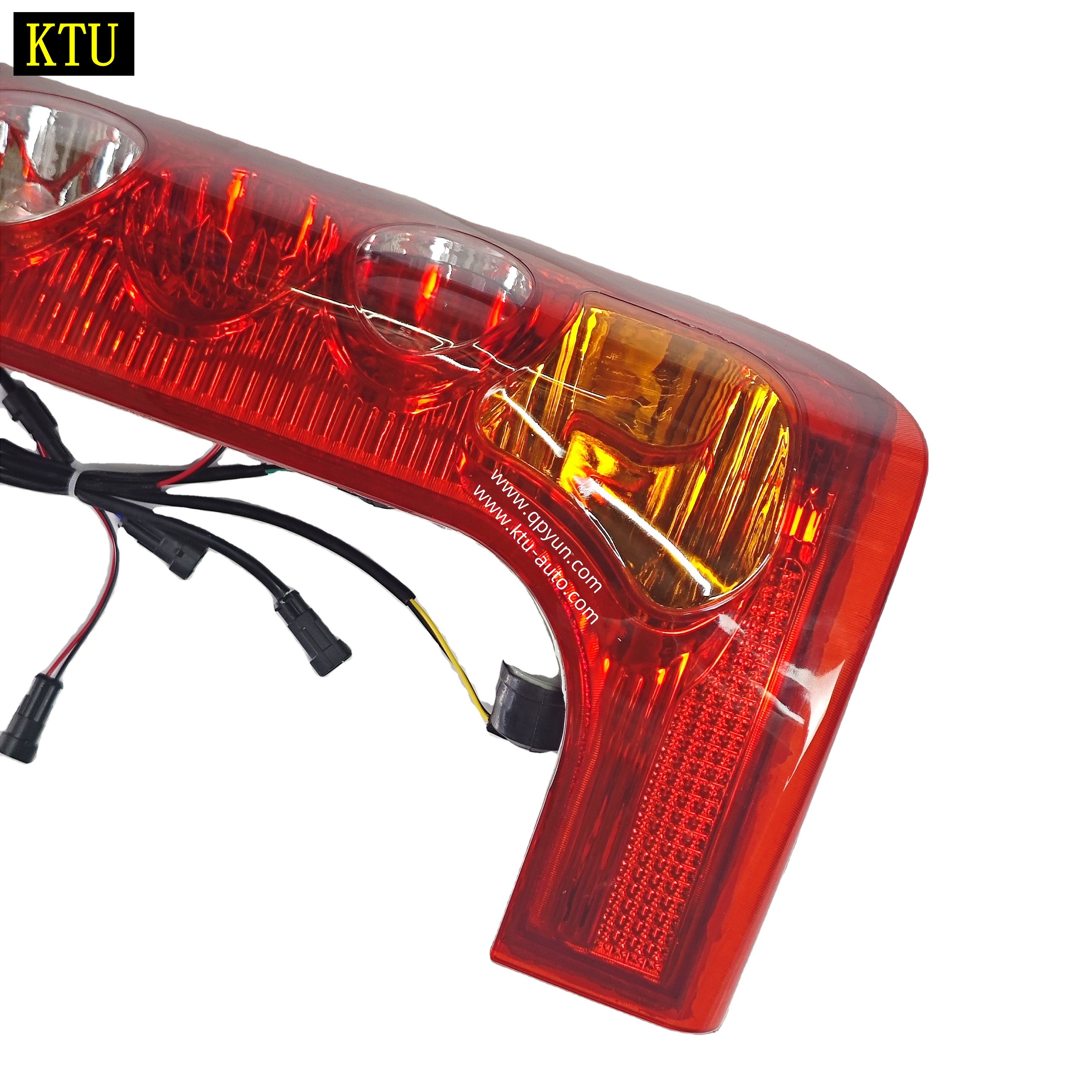 High Quality 37V11-73200-PCT Bus Parts for Higer KLQ6129 Right Taillight