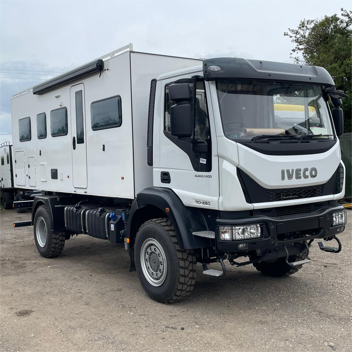Wholesale Luxury 4x4 Truck Camper New Off-Road Recreational Vehicle Caravan for Outdoor Camping RV Camper Motorhome