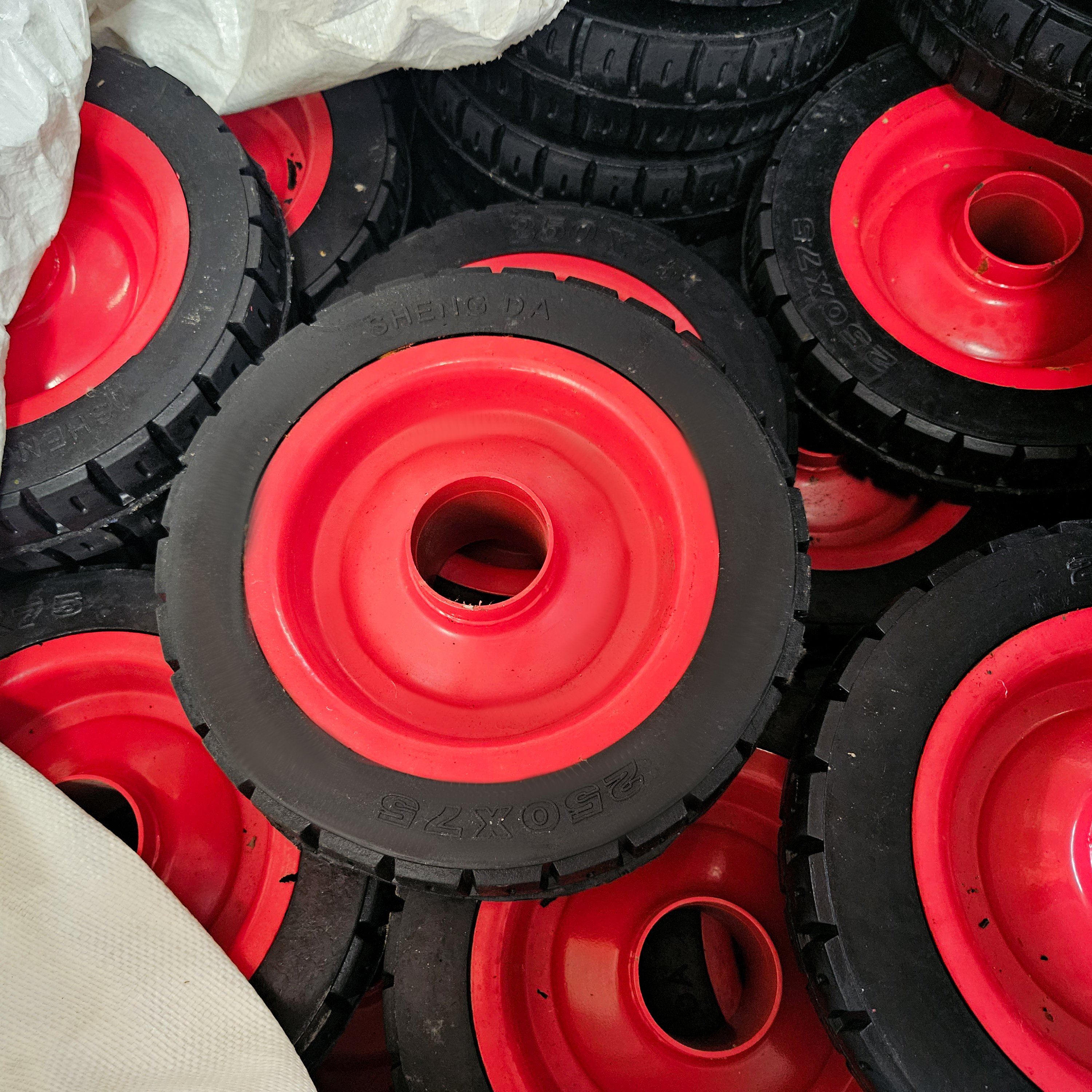 Custom Loaded Electric Trolley Bus Accessories Made in China