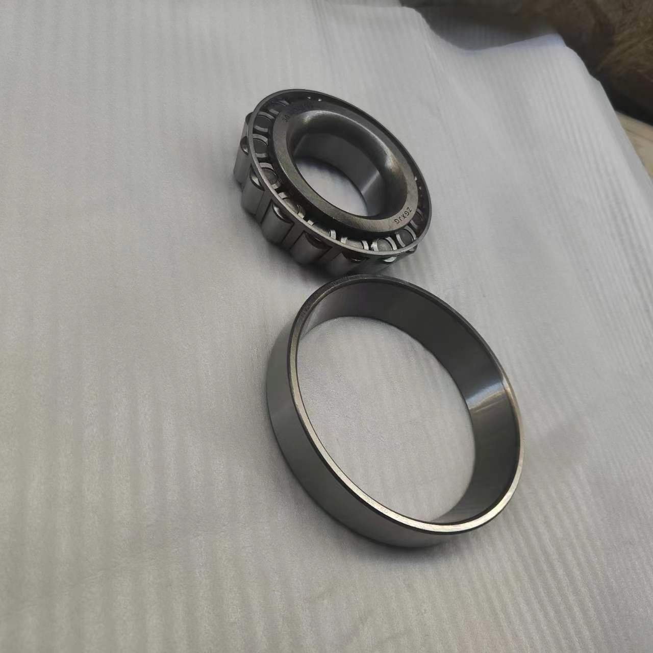 New Condition Yutong Bus Wheel Hub Inner Bearing Steel Material Bus Axle Parts