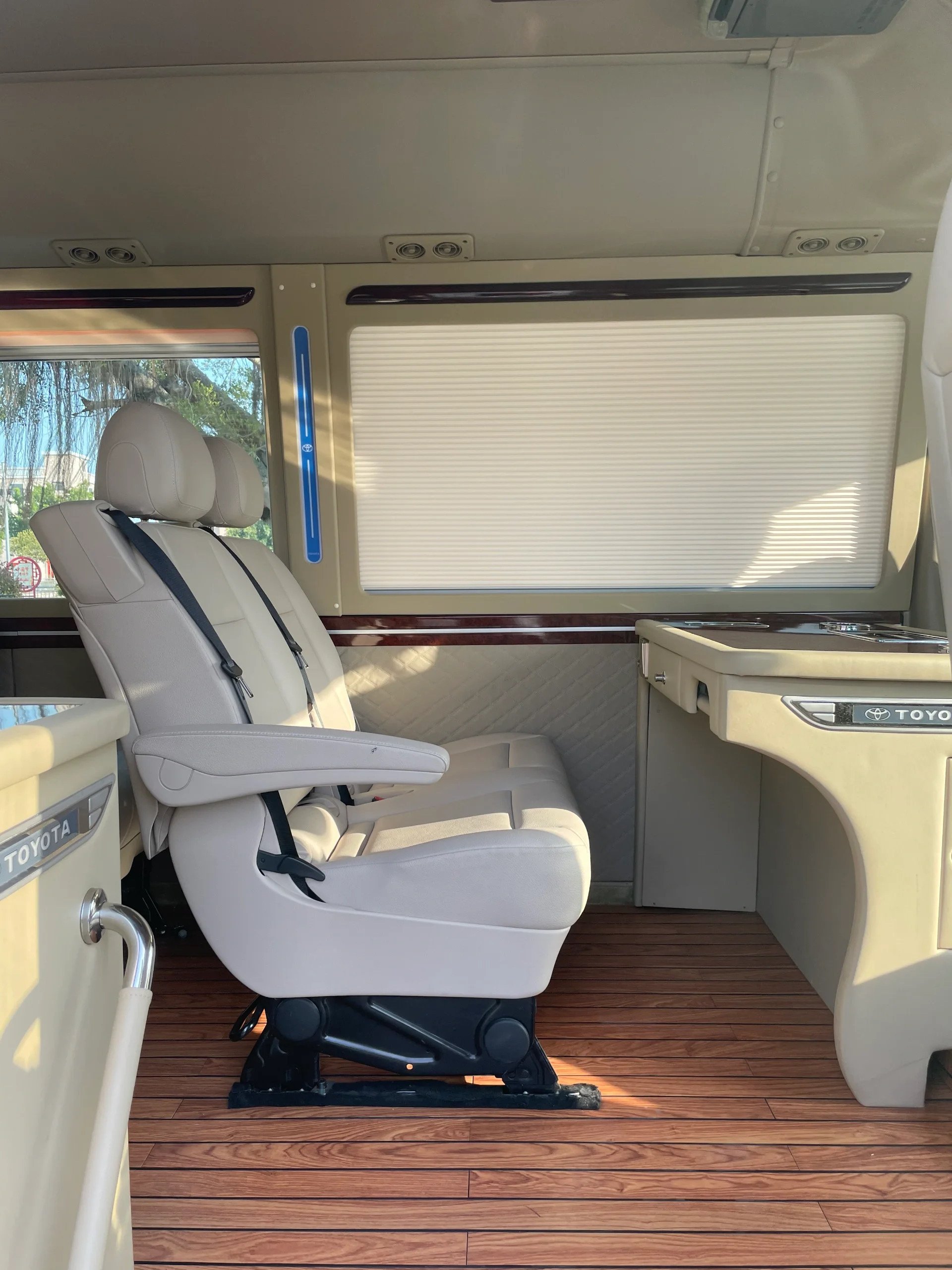 Best Selling Used Toyota Coaster Bus 30-Seater Diesel Manual Left Hand Drive with Euro 3 Emission Standard Coasters for Sale