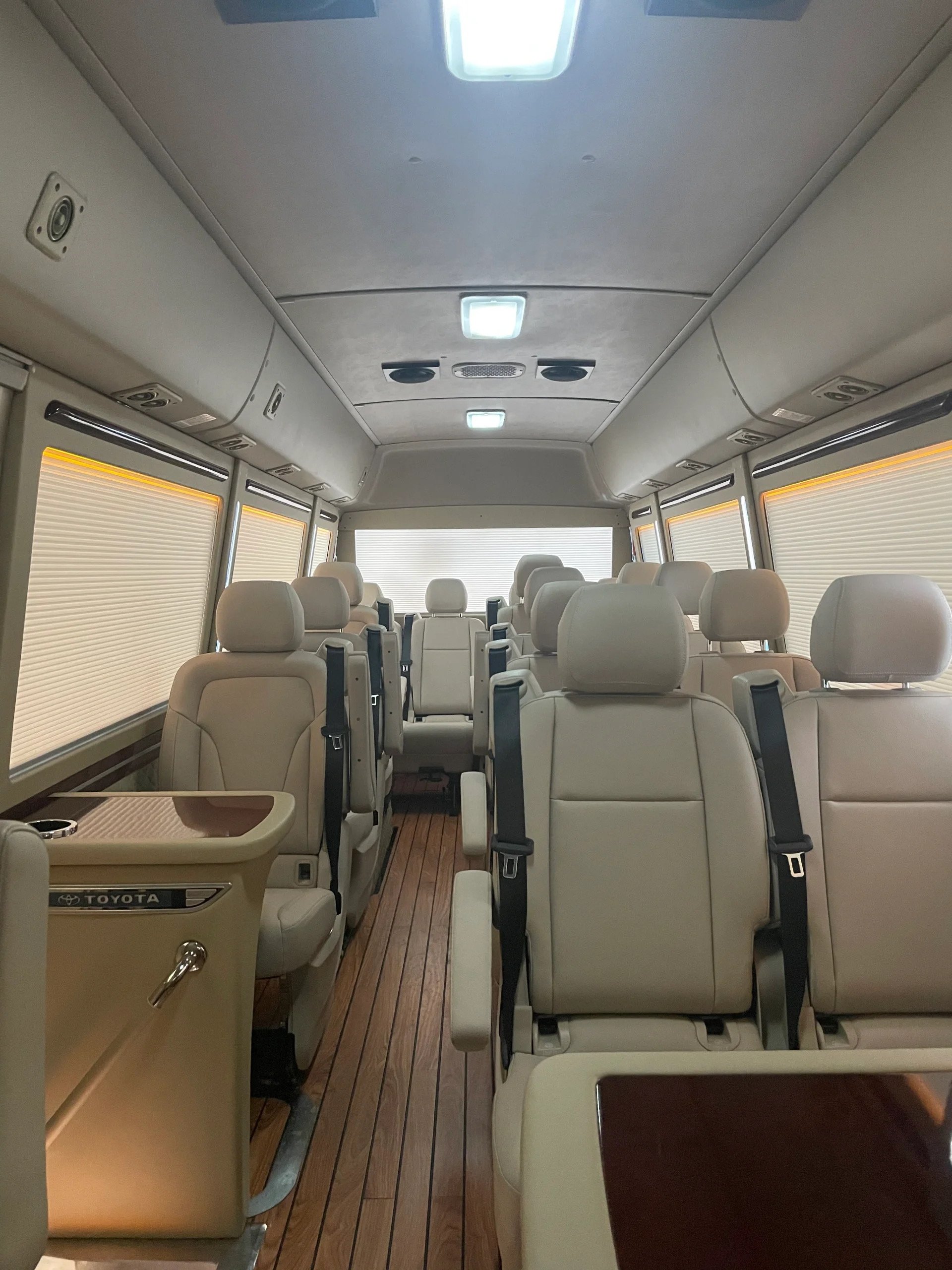 Best Selling Used Toyota Coaster Bus 30-Seater Diesel Manual Left Hand Drive with Euro 3 Emission Standard Coasters for Sale