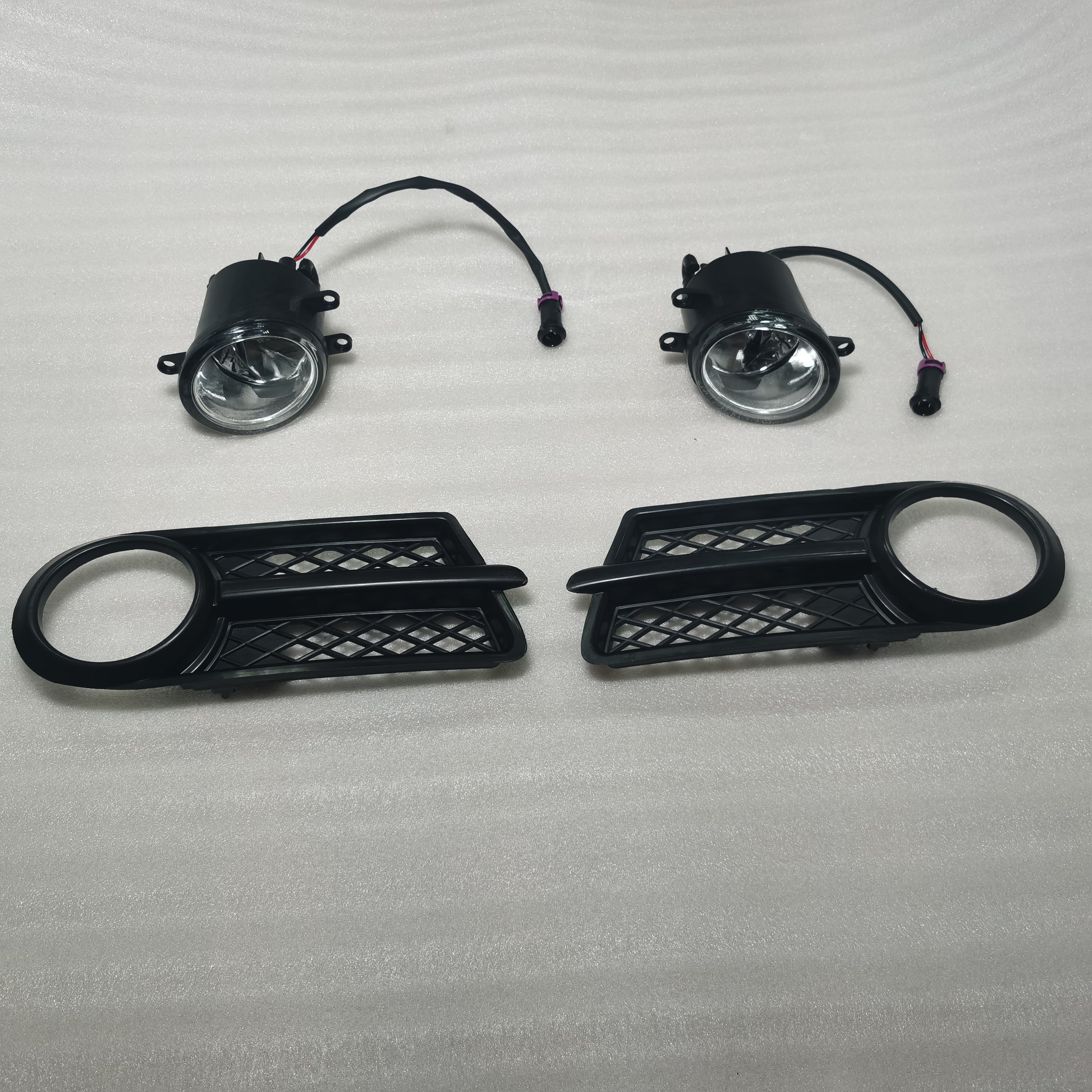 LED TOP Lamp Top Quality Bus Part OEM 81551-36420 81561-36310 for Toyota Coaster BB20 BB40 HZB50 HZB70 PC Size TAIL Light