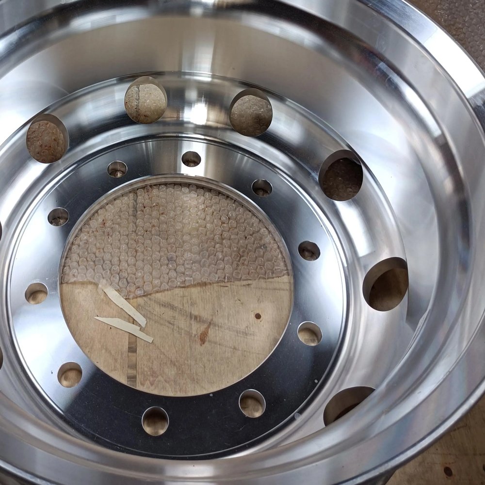 Bus Parts 8.25 * 22.5 Aluminum Alloy Wheel for ANKAI GOLDEN DRAGON HIGER KING LONG ZHONGTONG Bus