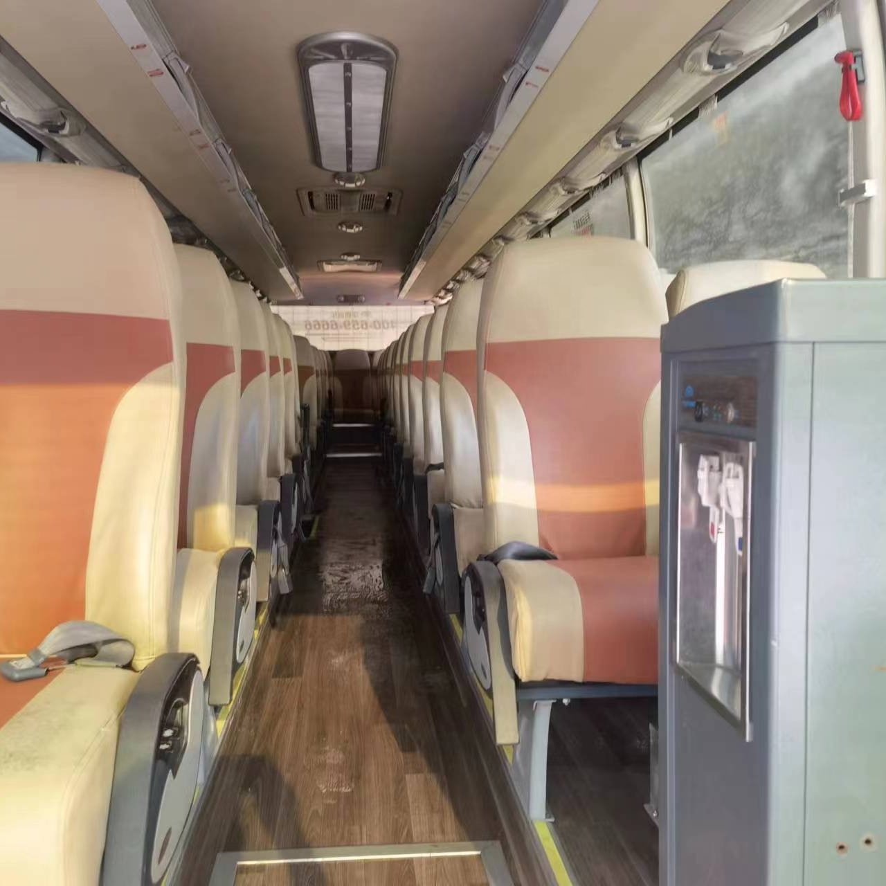 Used 70 Seater Coach Bus Luxury Tour Passenger Coach 70 Seater Bus for Sale