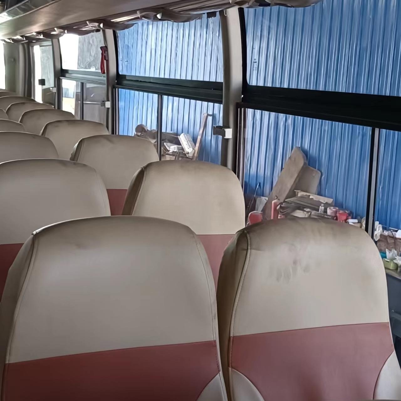 Used 70 Seater Coach Bus Luxury Tour Passenger Coach 70 Seater Bus for Sale