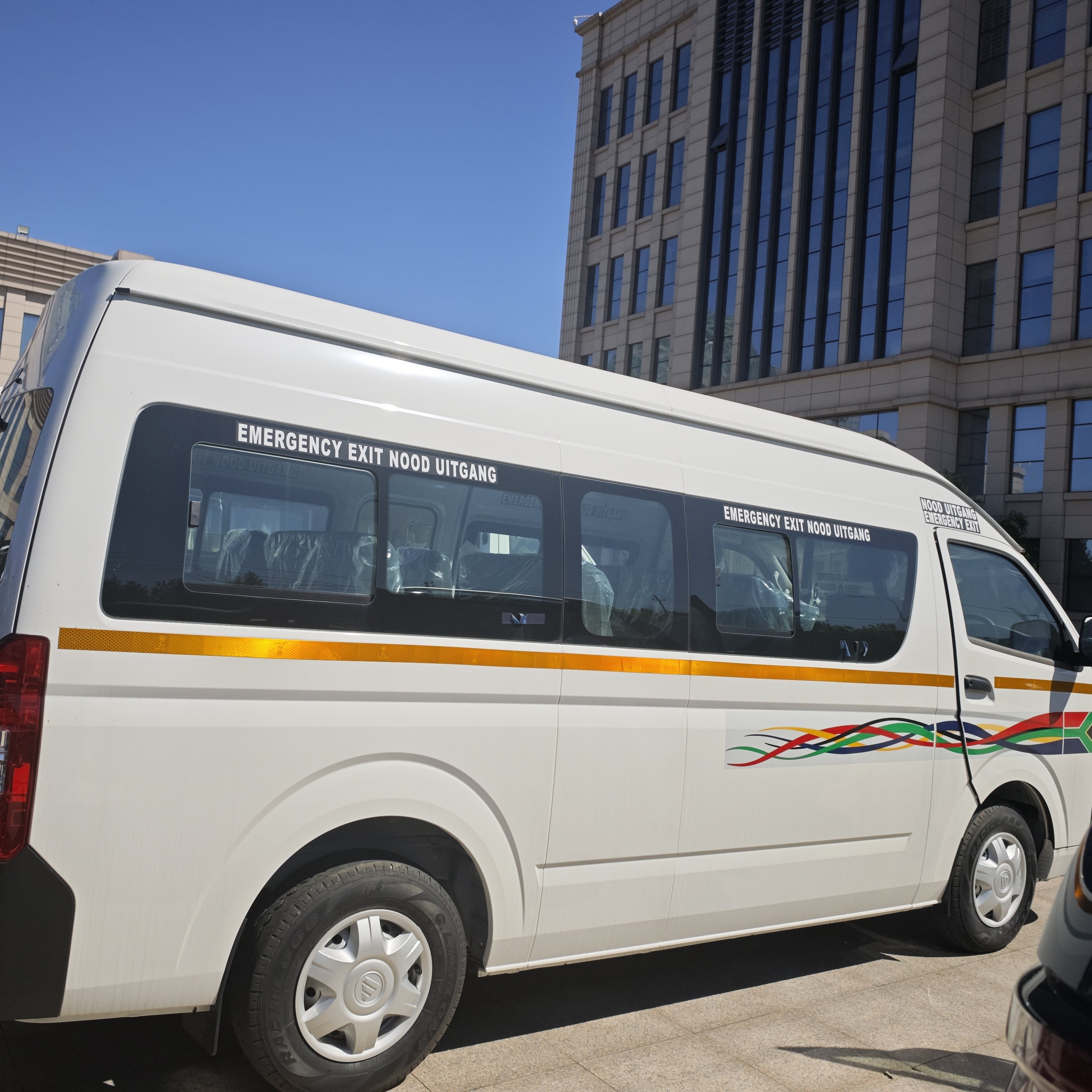 Foton Mini Bus 15 Seater 17 Seater City Bus Diesel Cummins Engine High Roof Mini Bus
