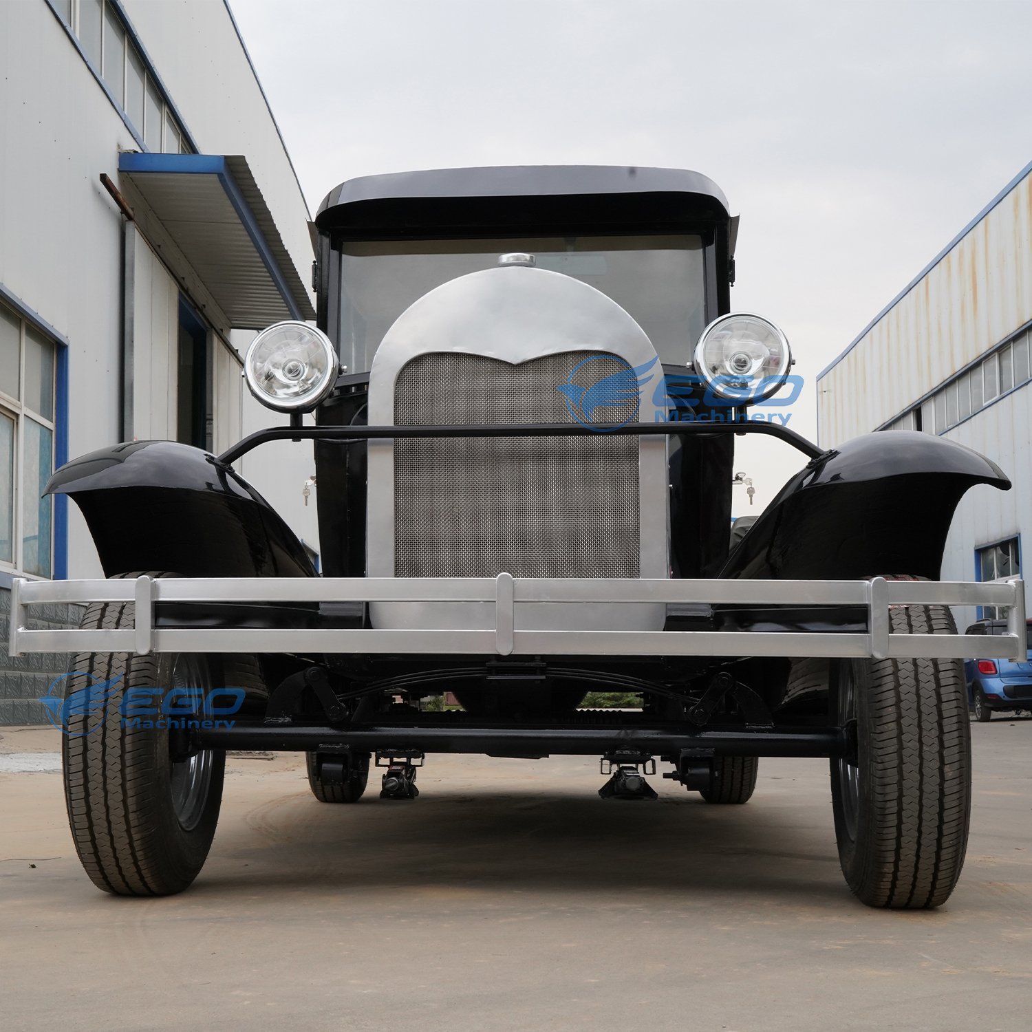 Sightseeing Car Shuttle Bus Antique Car for Sale Electric Classic Vintage Car