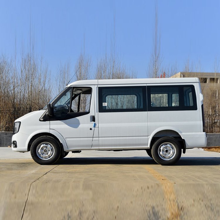 JMC Fushun 2023 Automatic Transmission 2.0T Mini Van High Roof Transport 3-17 Seats Vehicle Bus