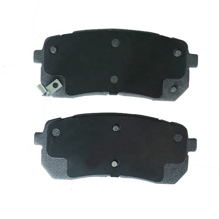 Source Manufacturer Auto Parts Disc Brake Pad GDB3449 SP1192 D1302 for Hyundai H-1 Veracruz Kia Sorento Carnival