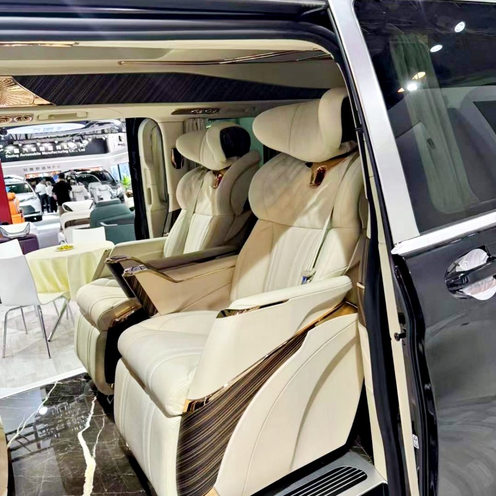 Factory VIP Luxurious Multifunctional Massage Seat Mercedes Vito Sprinter Toyota Hiace Car Modification Interior Upgrade