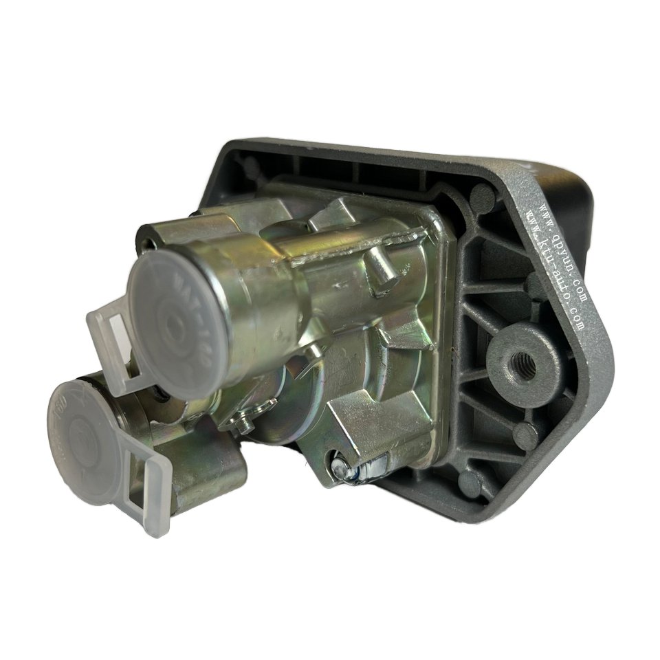 Bus Handbrake Valve Chassis Parts 3506-00239 for Yutong Buses