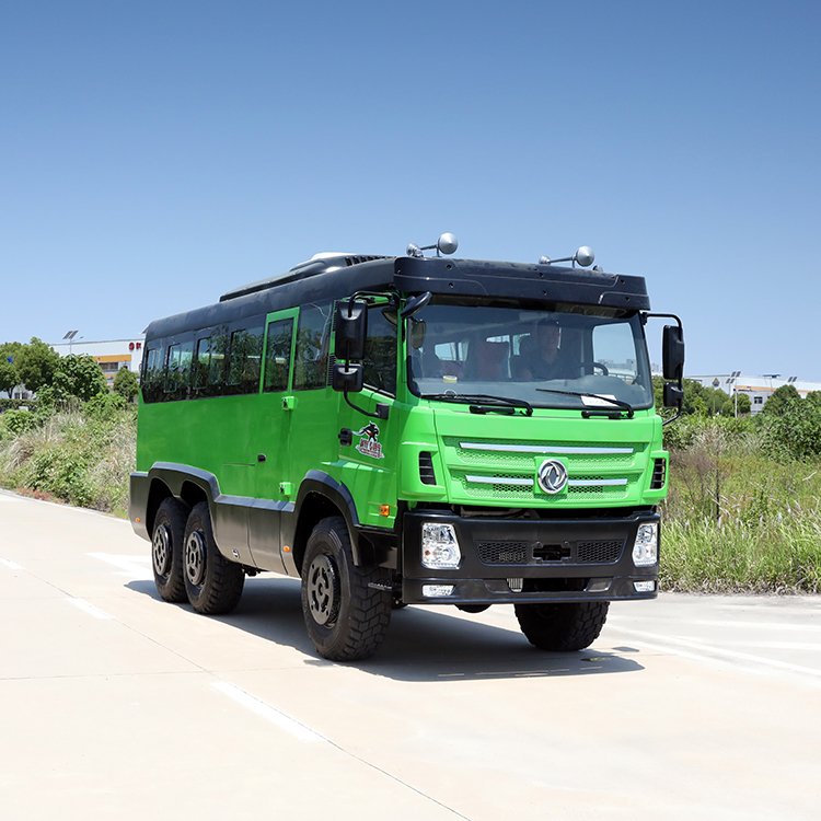 Dongfeng Coach Bus 25+1+1 Seater Cummins Euro 2 All-Terrain Heavy-Duty Passenger Carrier Luxury Bus