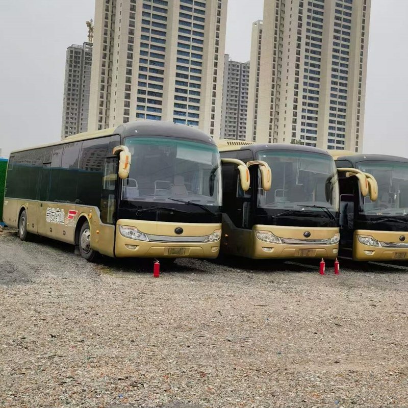 Used Luxury 14 Meter 70-Seater Coach Bus 3+2 Seats Diesel Powered with Manual Transmission and Weichai Engine