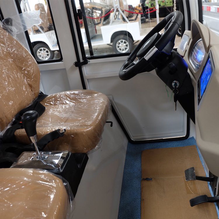 Chinese Factory Low Cost 4 Wheels New Design Weather-resistant Electric Sightseeing Car
