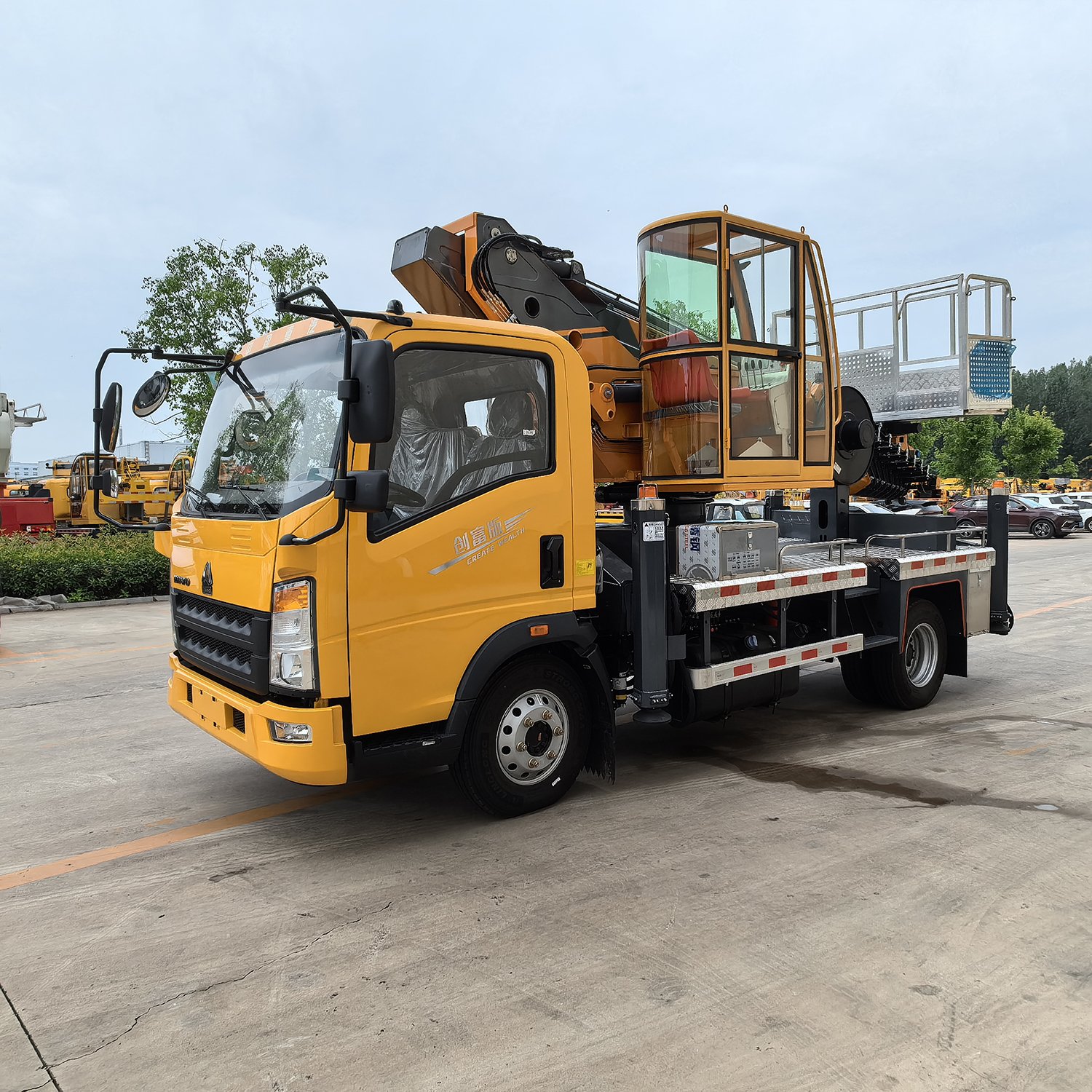 Ariel Platform Truck GKS 31M Telescopic Boom Aerial Truck With Basket