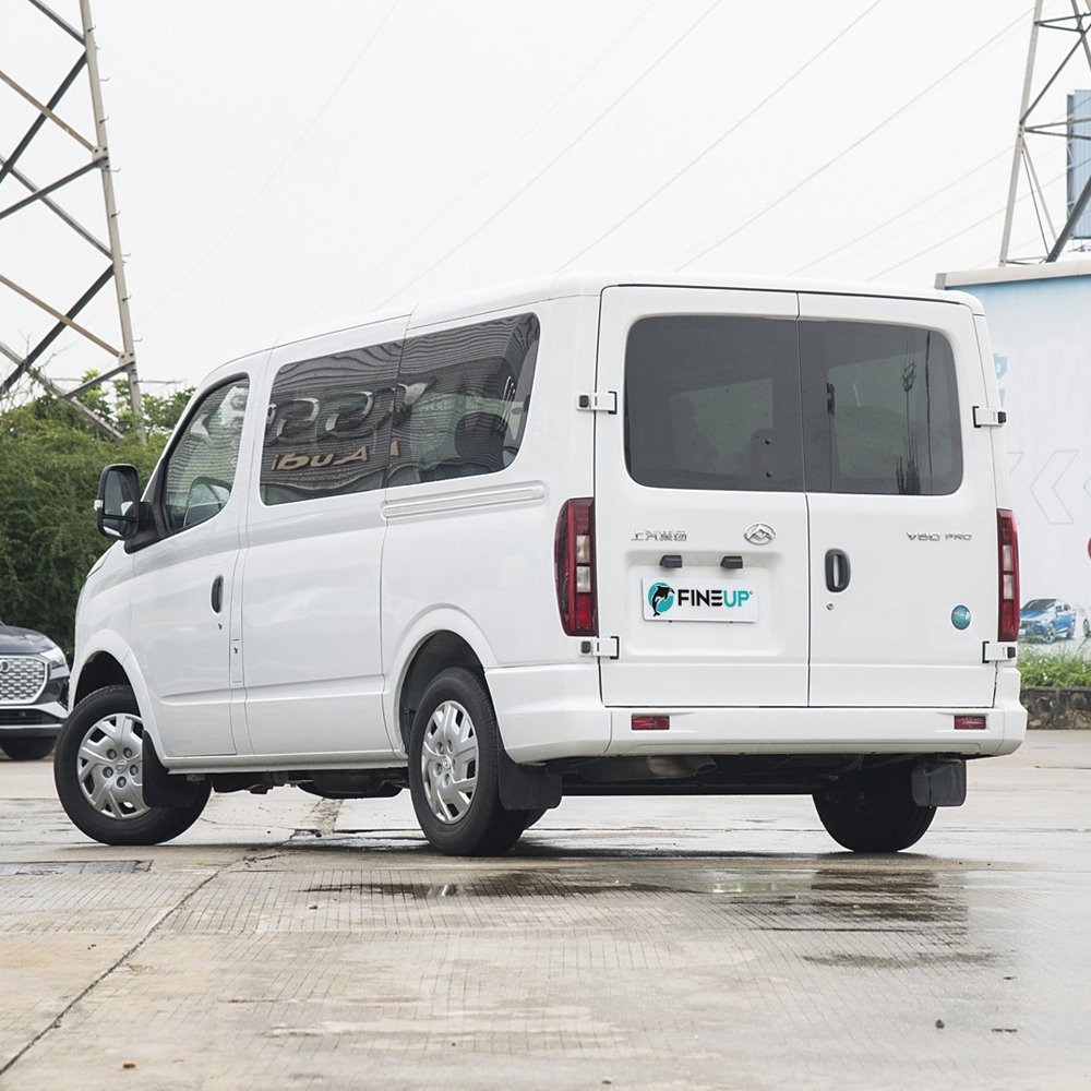 2024 New SAIC MAXUS V80 Diesel Engine Diesel Cargo Van in Stock 2023 New Bus Light