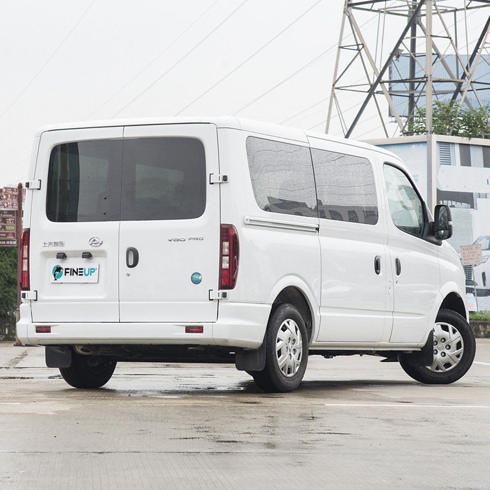 2024 New SAIC MAXUS V80 Diesel Engine Diesel Cargo Van in Stock 2023 New Bus Light