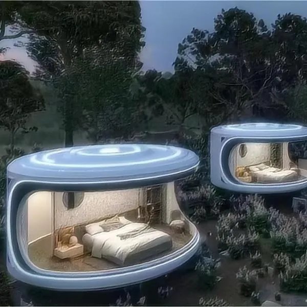 Prefabricated 40 Fthotel Modular Steel Space Capsule House Double Mobile Container Bus Houses for 5 Persons