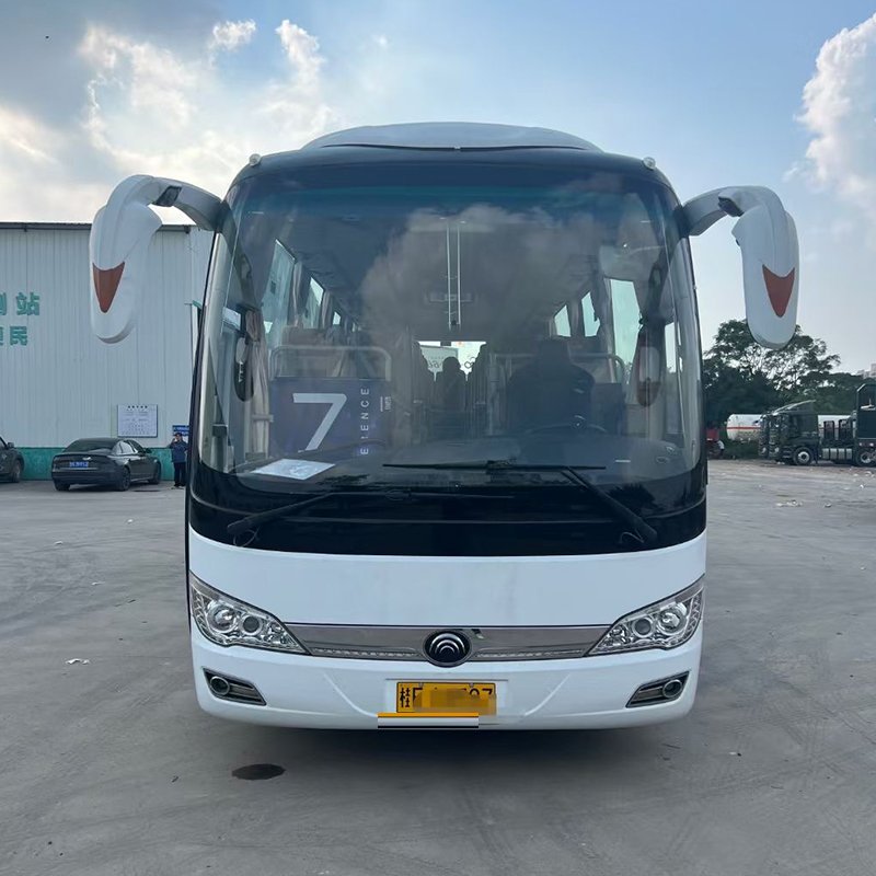 China 30-Seats Used New Bus for Sale Diesel Fuel Manual Transmission Euro 3 Emission Standard RHD & LHD Steering