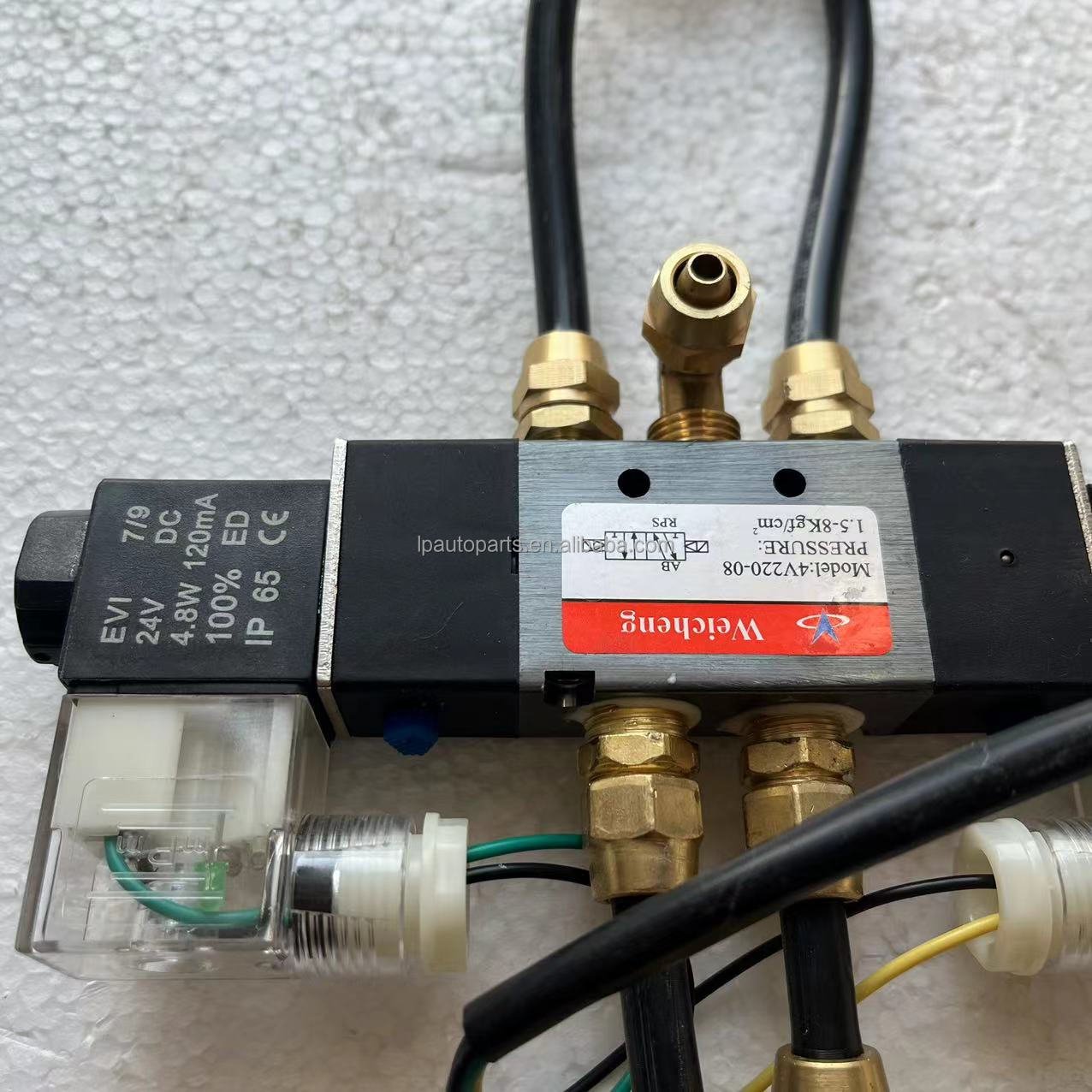 High Quality 4V220-08 24V DC New Energy Bus Door Pump Solenoid Valve Bus Accessories