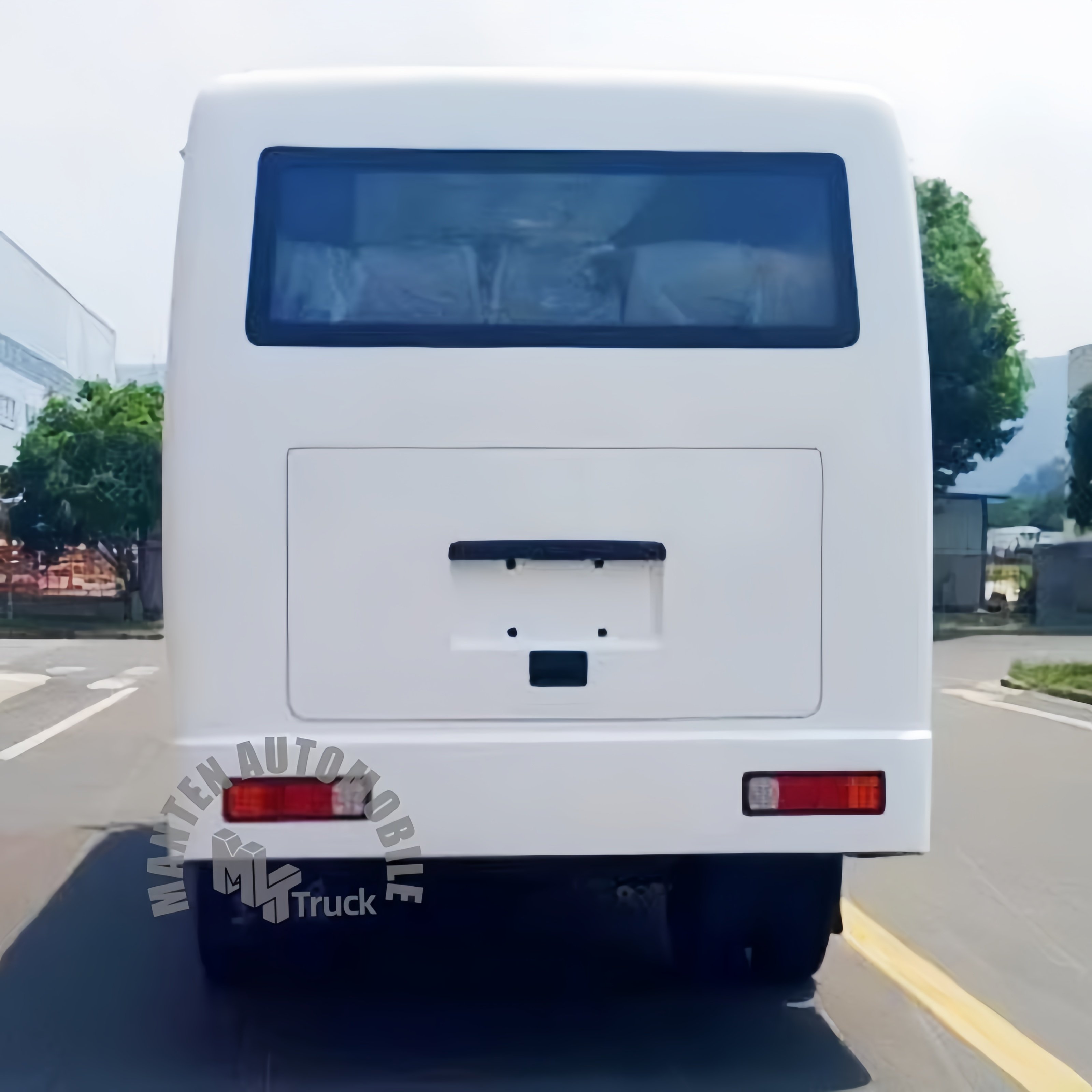 Customized 4X4 6X6 All Wheel Drive Off Road Coach Bus 10 16 23 Seats Luxury AC Desert Coaster Bus