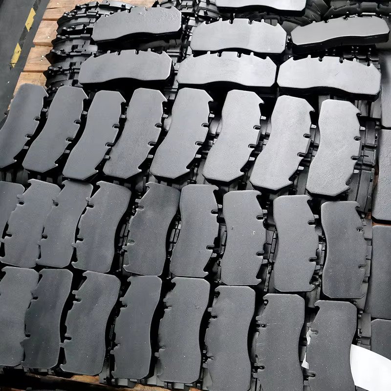 High Quality Truck Disc Brake Pad Ceramic Bus Brake Pads Semimetal