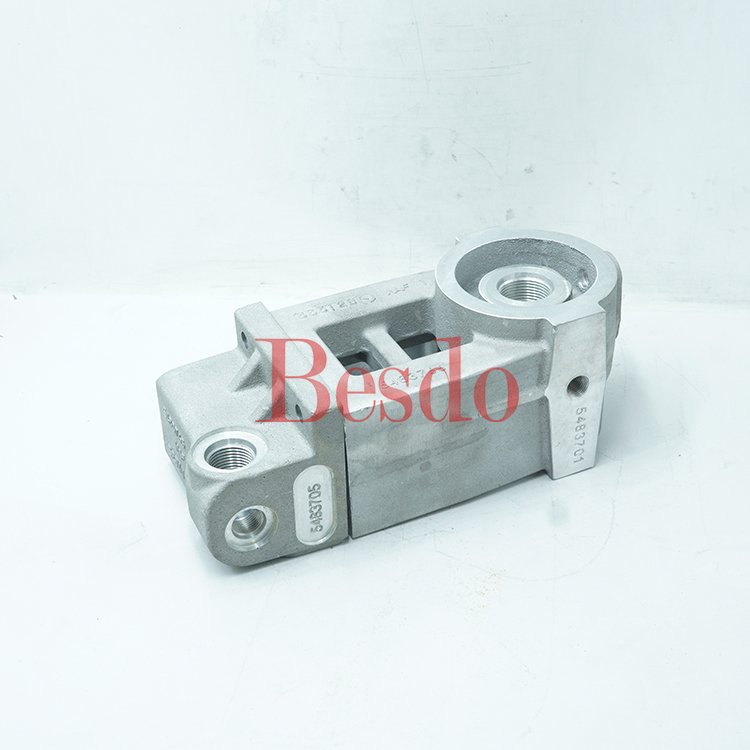 Tractor Engine Spares Parts QST30 5483766 5483765 Fuel Filter Head 5483766 5483765