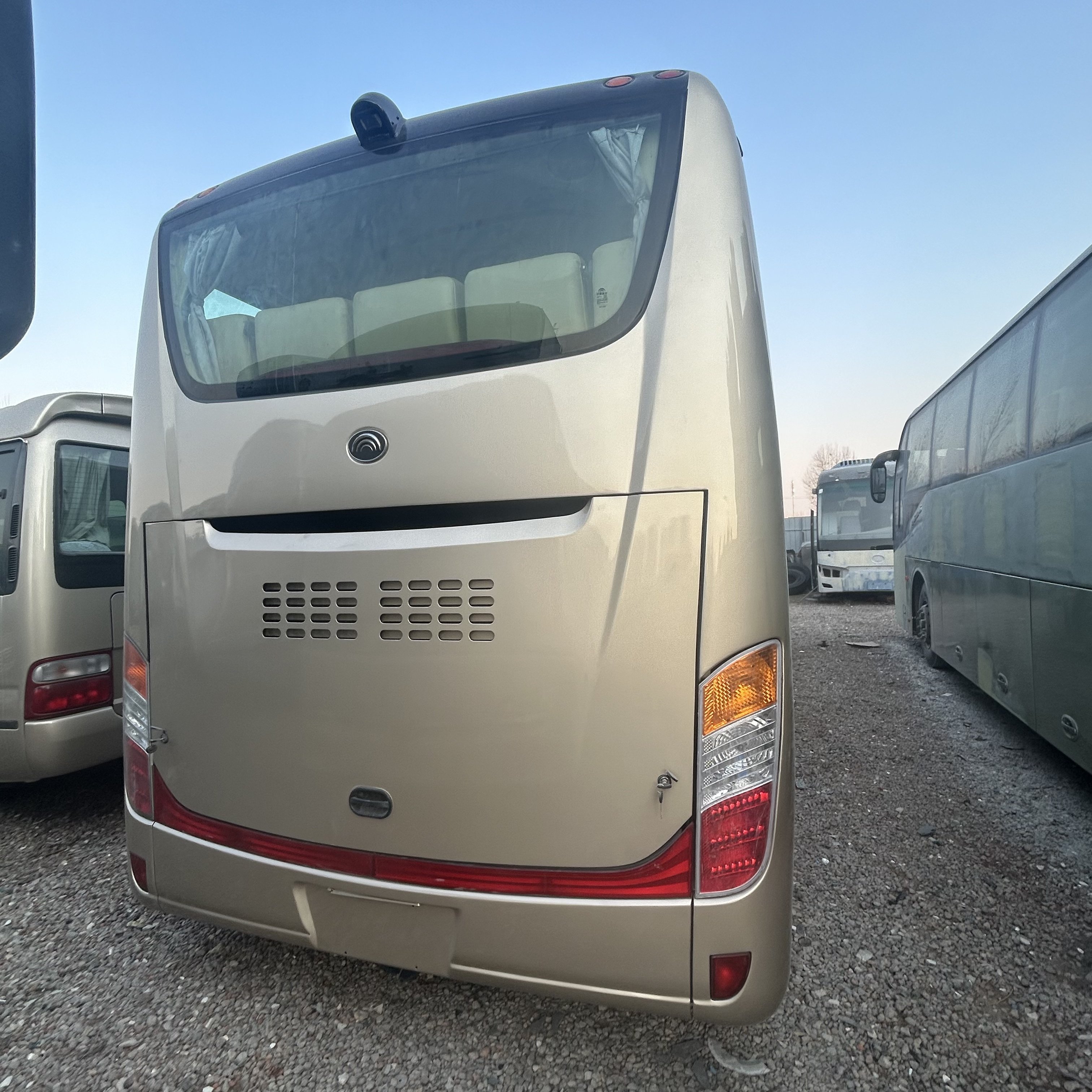 Manufacturer Supply Y-u-t-o-n-g Bus 2024 Zk6138h diesel 51 4 Cylinder Y-u-t-o-n-g Bus Engine Used Bus
