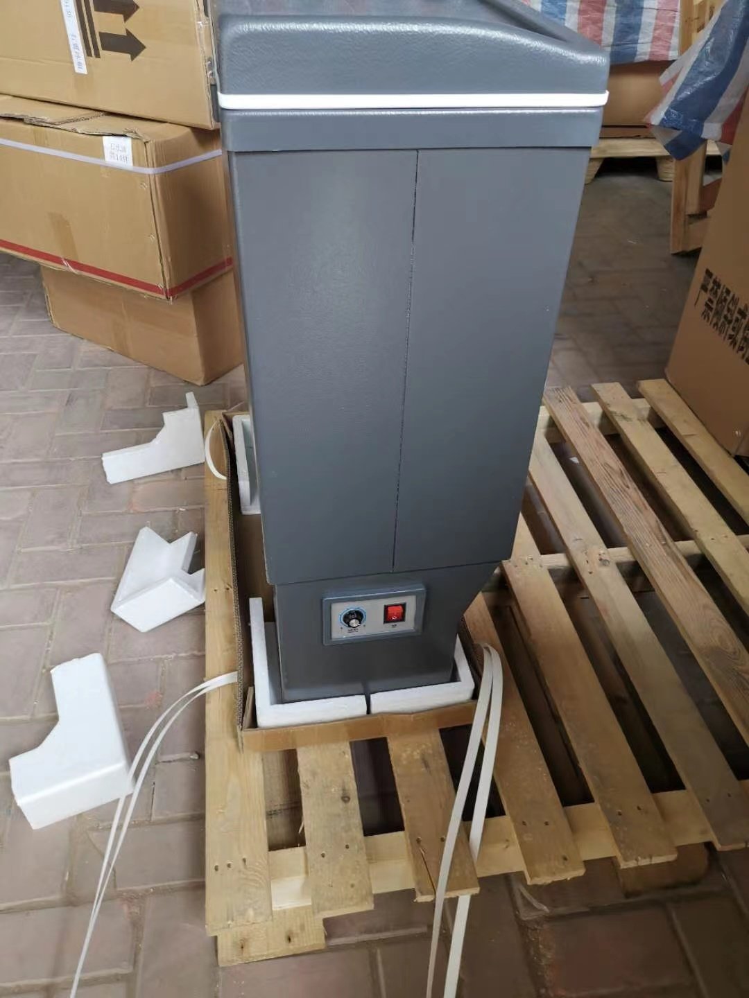 Bus Interior Accessories coach Universal Refrigerator for yutong WJC-A-006 8223-00236 17131