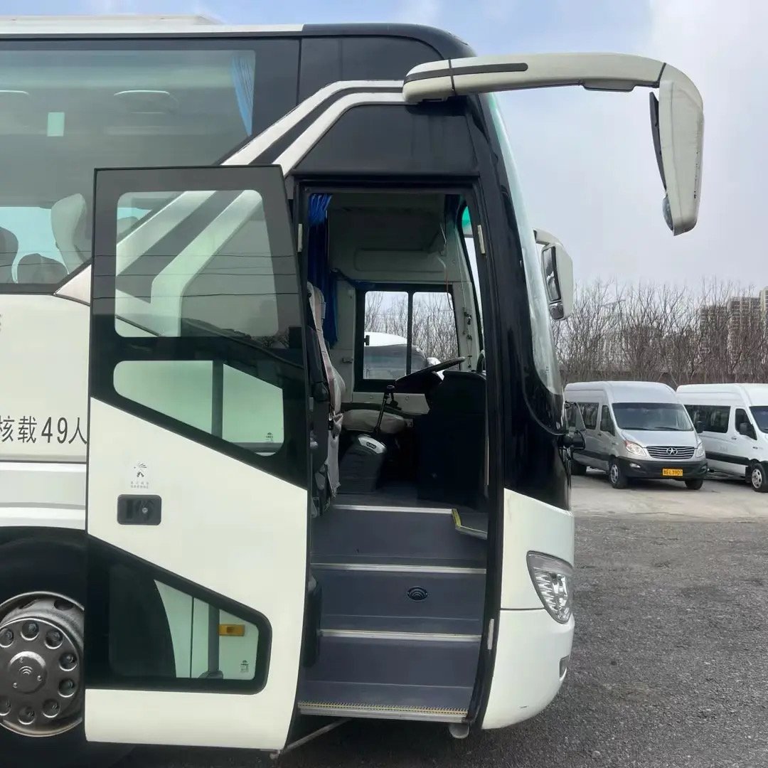Best Selling Youtong New Used Mini Buses Diesel Fuel Coach with RHD Steering Front Engine Manual Transmission From China Sale