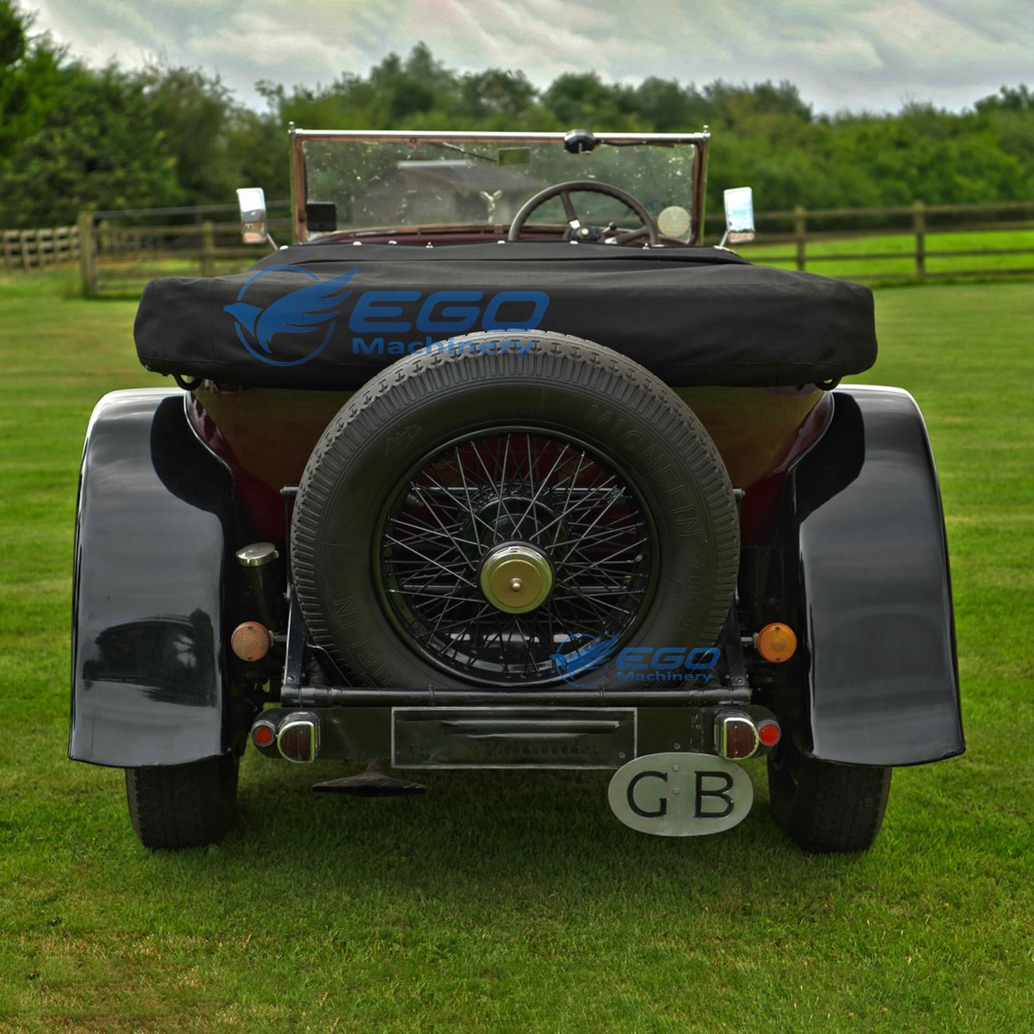 High Quality Low Price 5 Seater Classic Electric Classic Cars Brand New Vintage Electric Classic Cars Customized for Sale