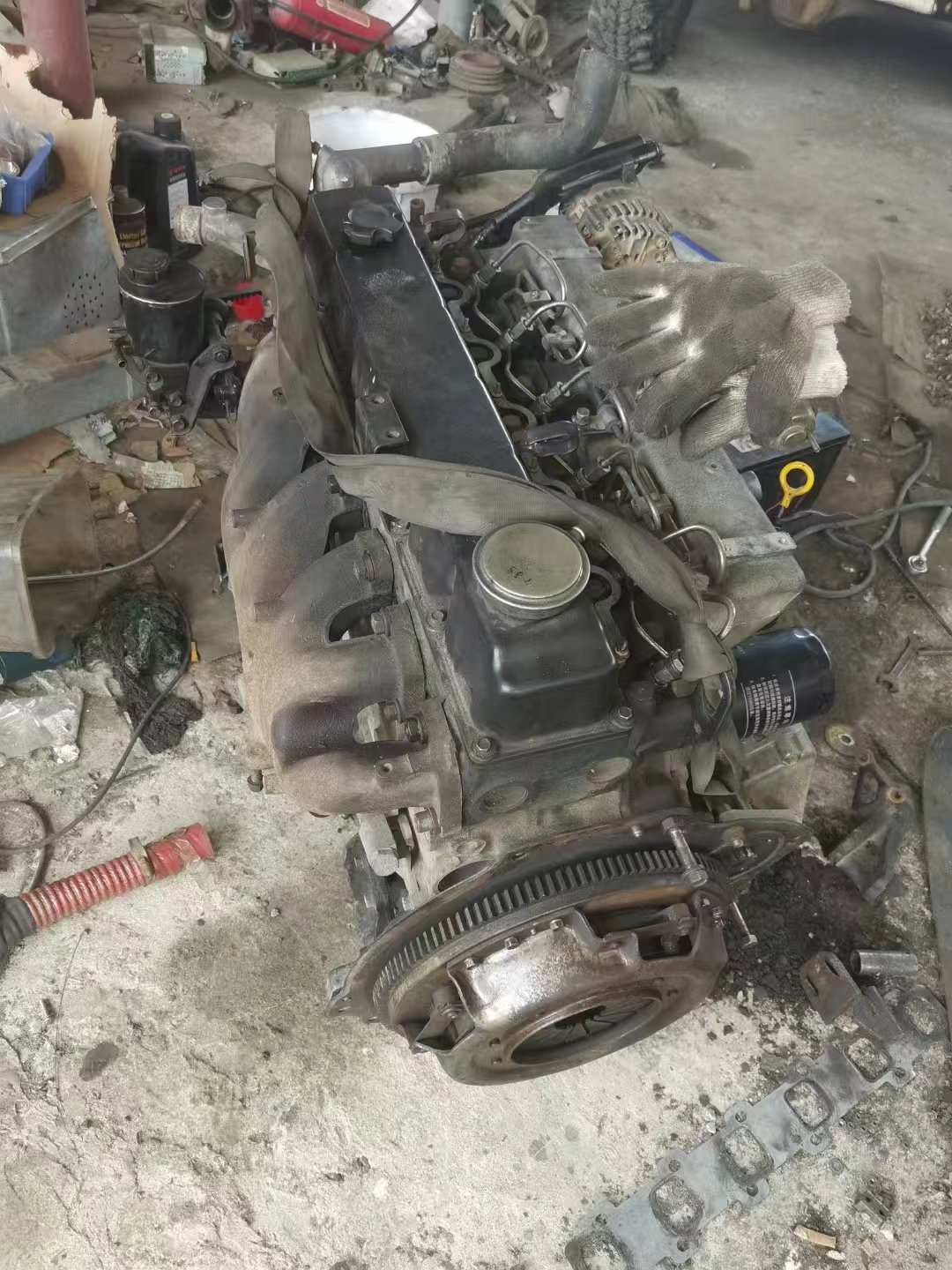 Factory Price Japanese Used Engine TD42 Diesel Engine Assembly for Pickup Truck and Bus