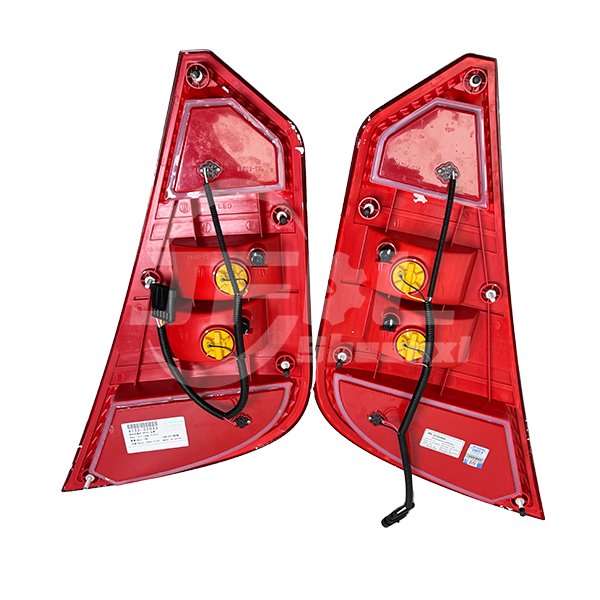 Manufacturer Supply Bus Spare Parts 4133-00033 4133-00034 HA703 Combination Rear Taillight for Yutong Bus Zk6147