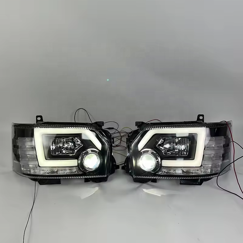 YBJ Car Accessories Headlamp for HIACE Van KDH200 2014-2018 Modified OEM 81130-26800 81170-26800 Hiace Bus LED Headlight