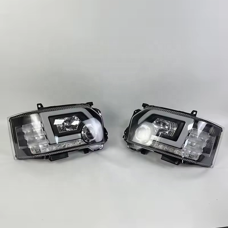 YBJ Car Accessories Headlamp for HIACE Van KDH200 2014-2018 Modified OEM 81130-26800 81170-26800 Hiace Bus LED Headlight