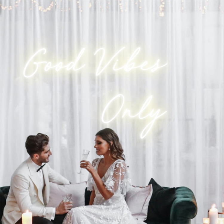 Drop Shipping 2022 New Arrival Mr&Mrs Neon Light Sign for Wedding Neon Sign