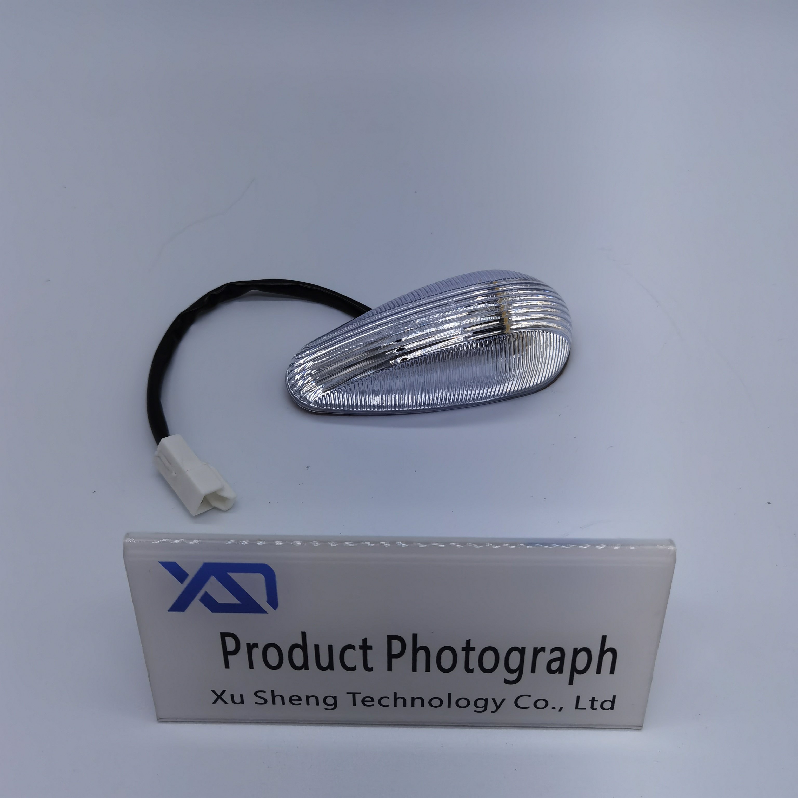 Brand-new High-quality Lighting Device for Kinlong Yutong Bus: Corridor Lamp and Height Lamp White WZ985.